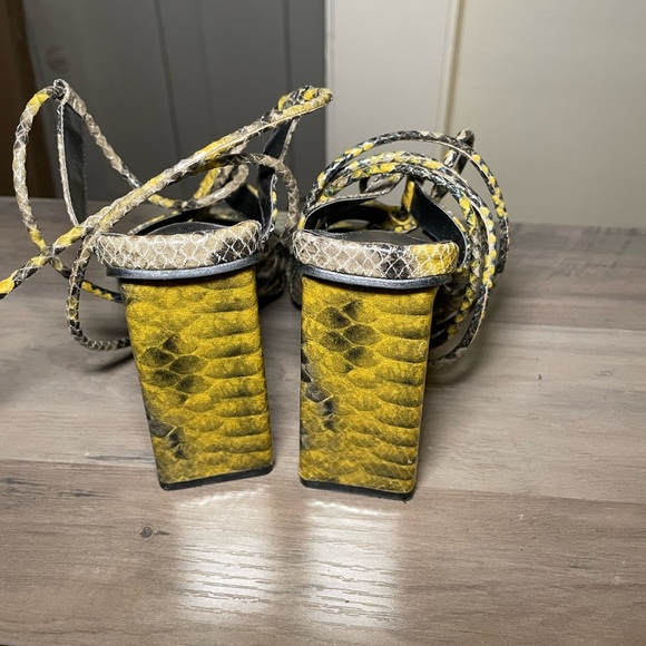 Chunky yellow snake print heels by Simmi shoes - Picture 3 of 3